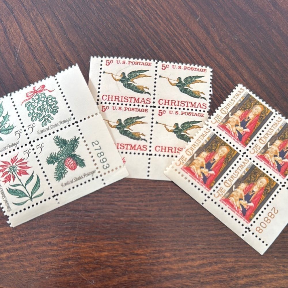 Vintage Christmas Postage Stamp Set - circa 1966